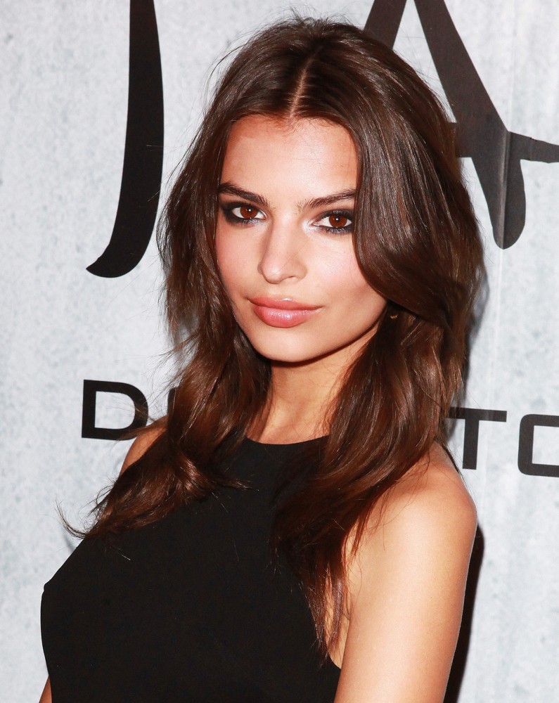 emily-ratajkowski-tao-downtown-opening-n