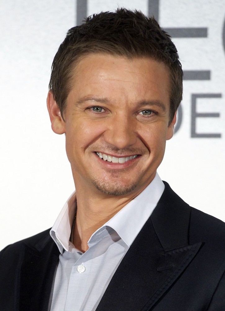 Jeremy Renner Picture 107 - The Bourne Legacy Photocall