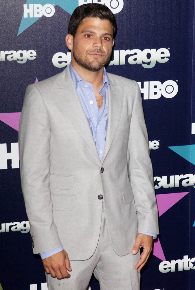 Jerry Ferrara - Photo Actress