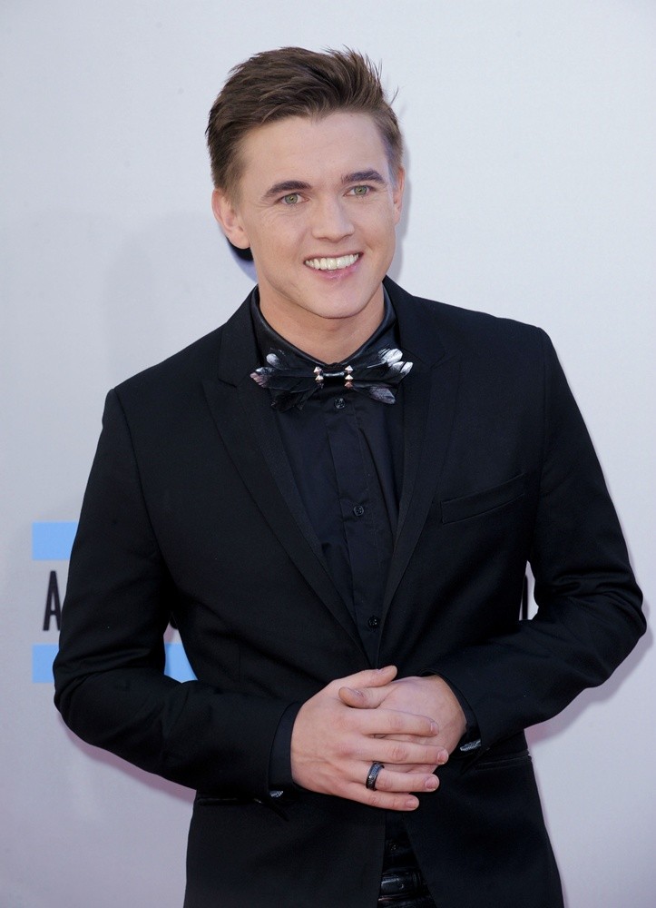 jesse mccartney shirt