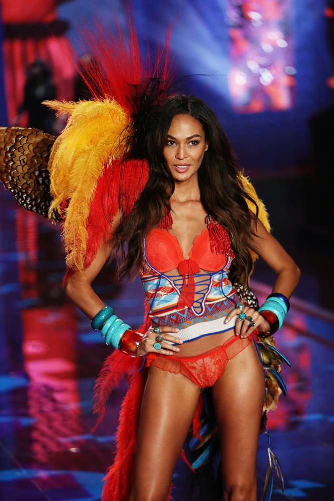 Joan Smalls Picture 32 2014 Victorias Secret Fashion Show Catwalk 3719