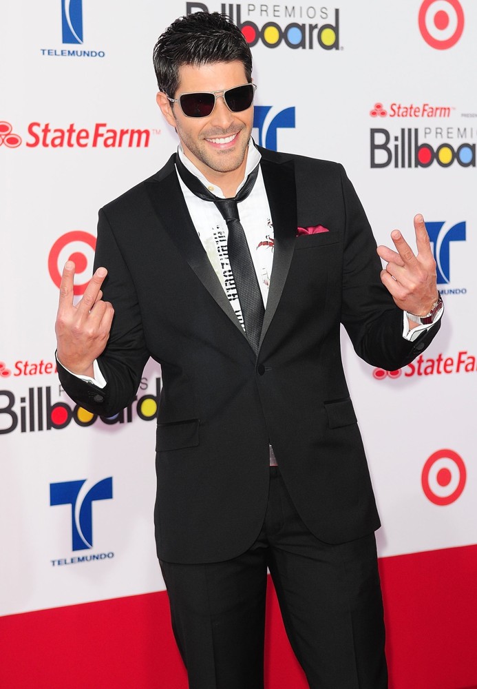 Juan Pablo Llano Picture 1 - Billboard Latin Music Awards 2012 - Arrivals