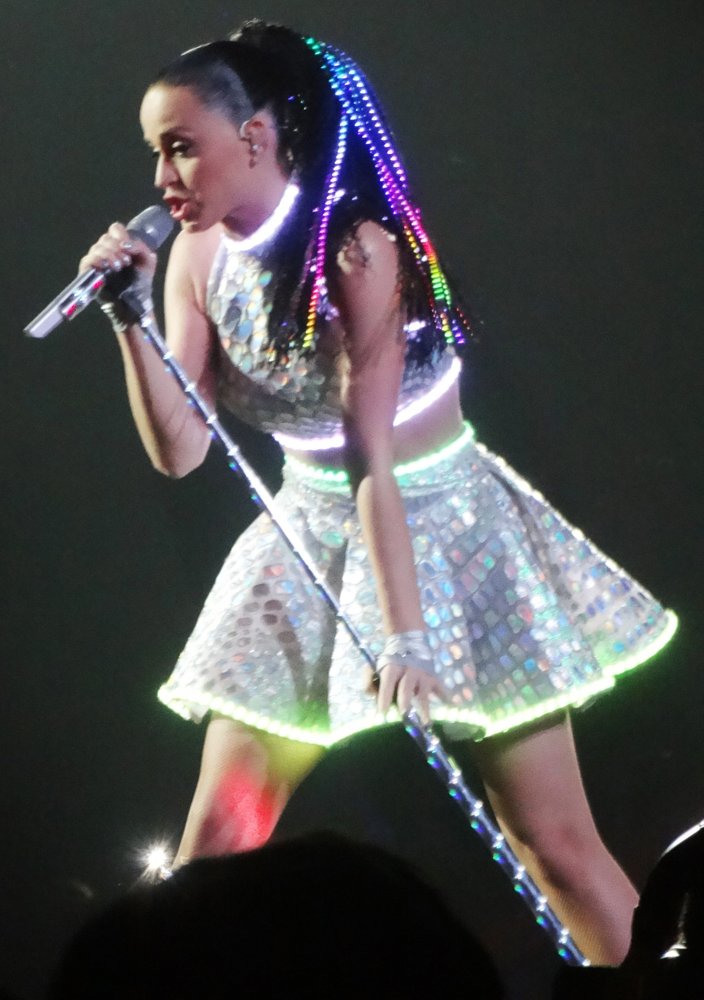 Cj Perry Picture Katy Perry Performing Live On Stage On