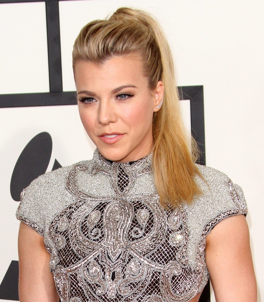 Kimberly Perry Picture 77 - 57th Annual GRAMMY Awards - Arrivals