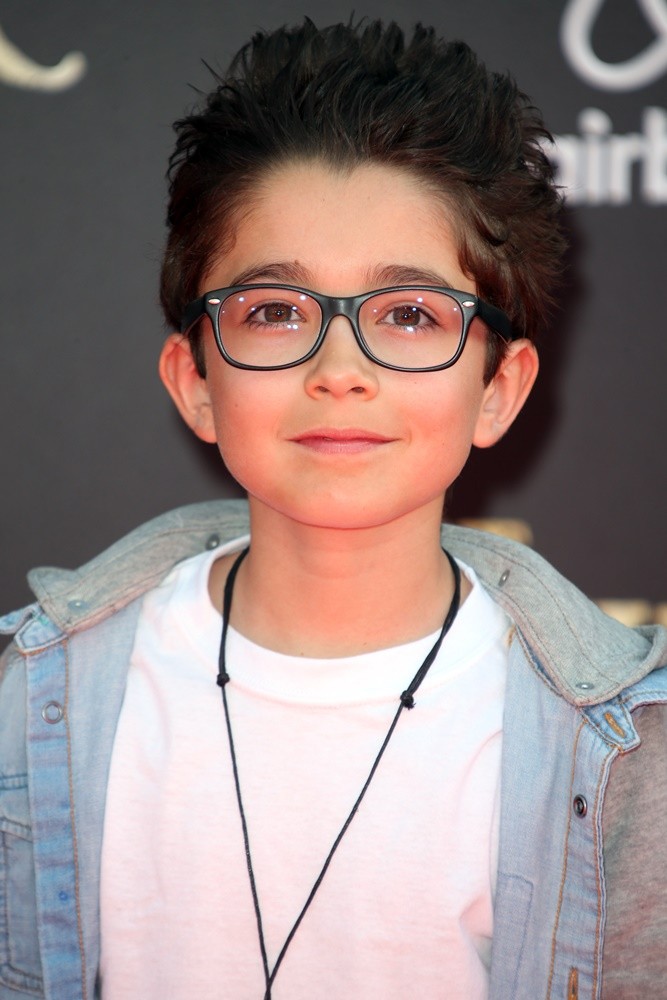 Nicolas Bechtel Picture 2 World Premiere of Walt Disney's The Jungle