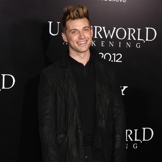 Jeremiah Brent Picture 4 - Premiere of Screen Gems&#39; Underworld: Awakening - Arrivals - jeremiah-brent-premiere-underworld-awakening-01