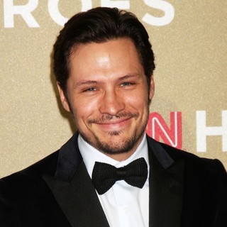 Nick Wechsler Picture 6 - Cnn Heroes: An All-star Tribute - Arrivals