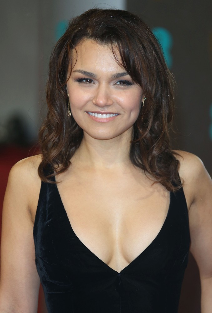 Samantha Barks Net Worth