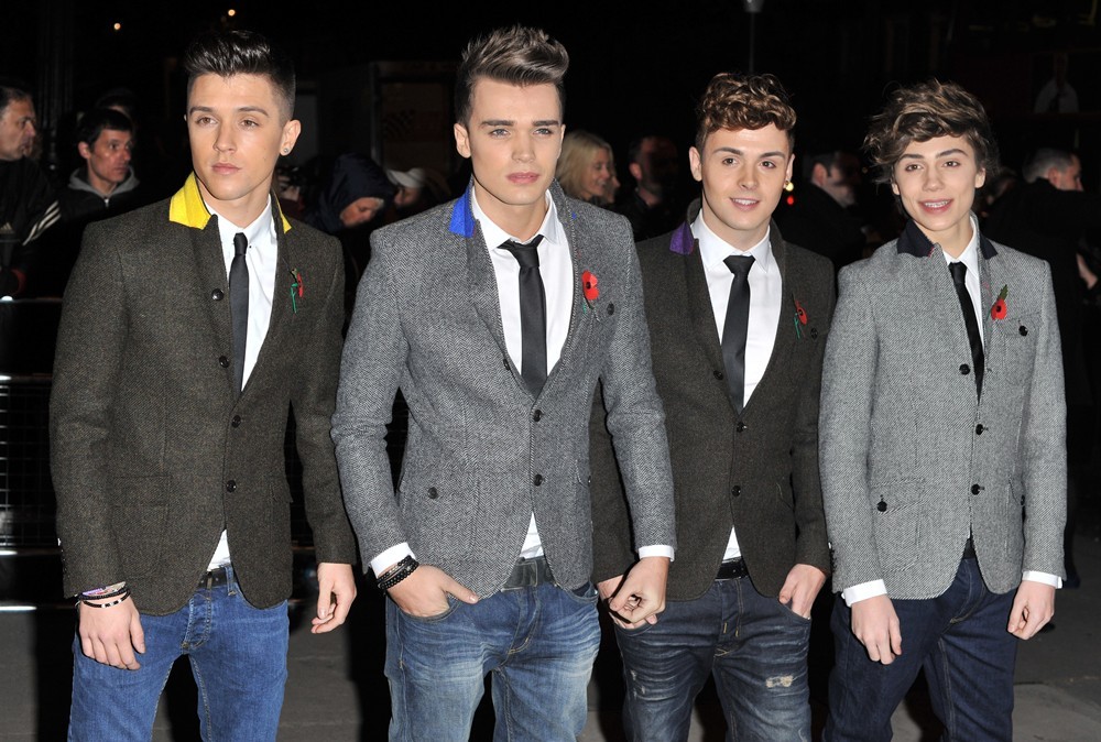 enamorado de un angel (liam y tu ) - Página 3 Union-j-cosmopolitan-ultimate-women-of-the-year-awards-02