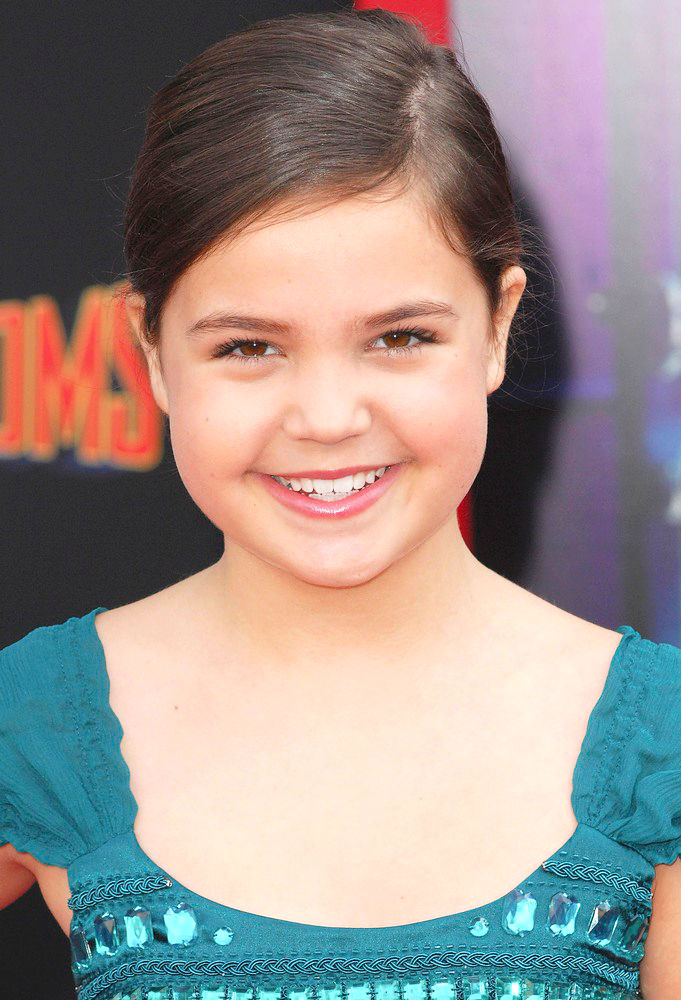 Bailee Madison Picture 15 - The Los Angeles Premiere Of 'mars Needs Moms!'