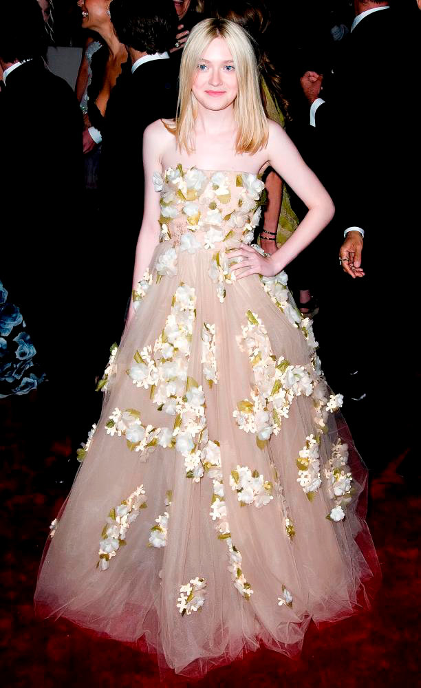 Dakota+fanning+2011+costume+gala