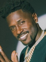 Antonio Brown DENIES HOOK UP with Onlyfans Model Ava Louise Before I QUIT  Game with Tampa Bay Bucs! 