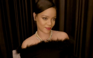 Rihanna Blushed as She Makes Sexual Innuendos in Makeup Tutorial Videos