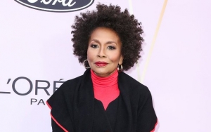 Jenifer Lewis Warns Other Women To Learn From Her Humiliating 50 000 Romance Scam