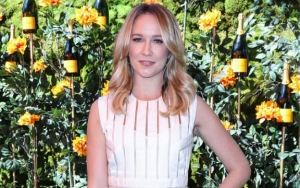 Latest Anna Camp news: Anna Camp Gifts Herself a Real Hummingbird ...