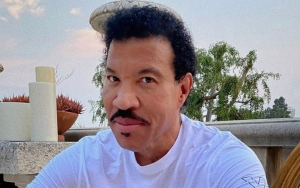 Lionel Richie Remembers Late Father Through Clasped Hands Sculpture