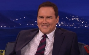Comedian Norm Macdonald Dies at 61 After Longtime Battle With Cancer