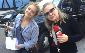 Billie Lourd Talks About Grief and Magical Life on 6th Anniversary of Mom Carrie Fisher's Death