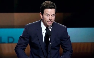 Mark Wahlberg Slammed for Presenting SAG Award to 'Everything Everywhere' Cast After Hate Crimes