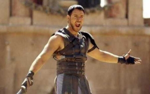 Russell Crowe Feels 'Slight Edge of Jealousy' Towards 'Gladiator 2' Cast as He's Snubbed From Sequel