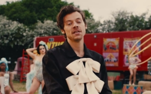 Harry Styles Plays Tricks in 'Daylight' Music Video
