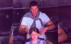 Tom Brady Pokes Fun at Pic of Himself Taking Daughter Vivian to BLACKPINK's Concert 