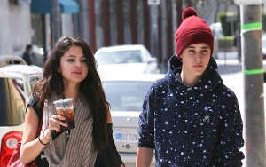 Selena Gomez Reacts to Fan Defending Her Against Criticism for Talking About Justin Bieber Breakup