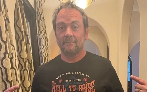 Mark Sheppard All Smiles as He Leaves Hospital Following Six Deadly Heart Attacks