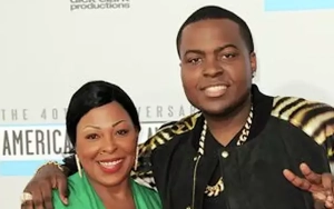 Sean Kingston Reunites With Mom, Looks Relaxed Without Pants After Jail Release