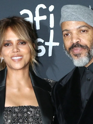 Halle Berry Strips Down to Her Birthday Suit in Sultry Pic on BF Van Hunt's Mother's Day Tribute