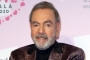 Neil Diamond Gets Standing Ovation for Stage Return Two Years After Retirement