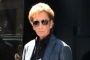 Barry Manilow Doesn't Eat Unless He's 'Trembling' From Hunger