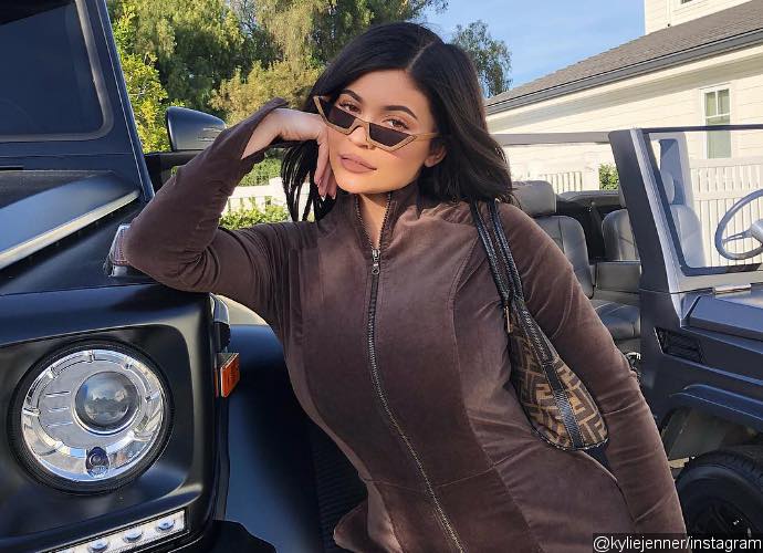 Kylie Jenner Flaunts Big Booty in New Snap Amid Khloe Kardashian Cheating Drama