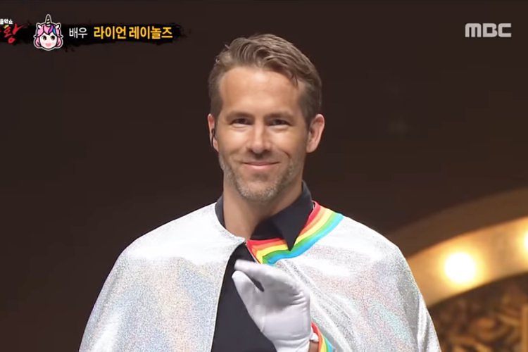 Ryan Reynolds Surprises 'King of Mask Singer' Panelists With Unexpected Appearance