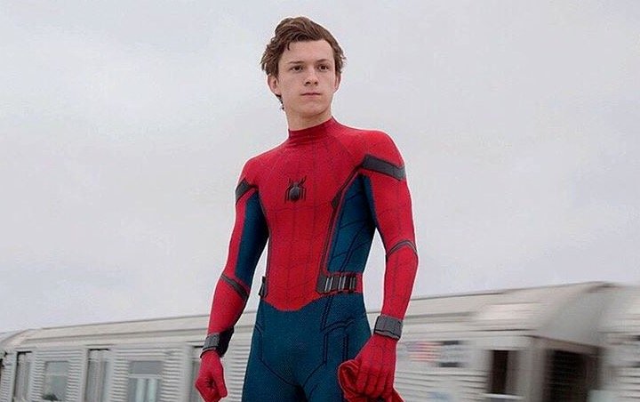 First 'Spider-Man: Far From Home' Set Video: Tom Holland Looks Thoughtful on Rooftop