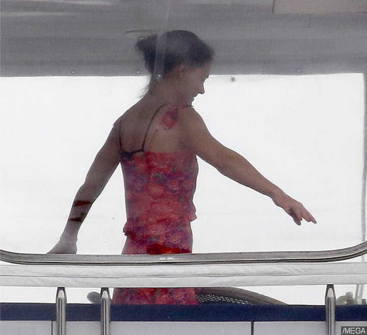 Katie Holmes on Yacht Vacation With Jamie Foxx