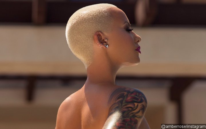 Amber Rose Challenges Instagram Nudity Policy With Jaw-Dropping Fully Naked Pic
