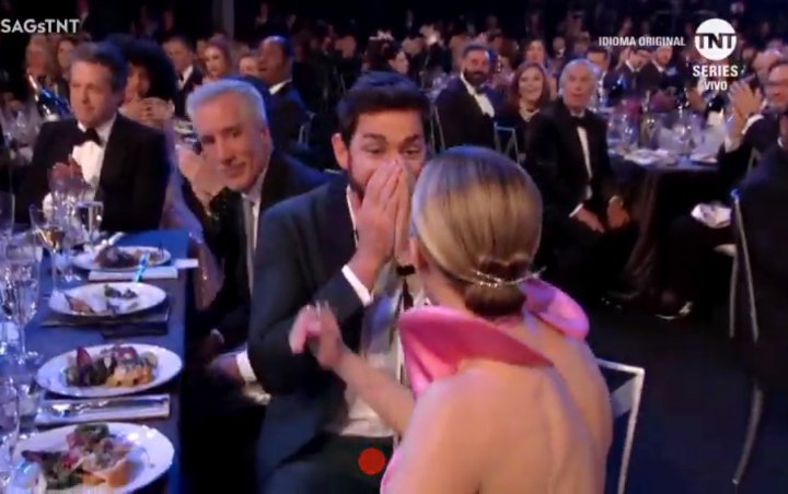 Emily Blunt Makes John Krasinski Cry With Her Touching Shout-Out at 2019 SAG Awards
