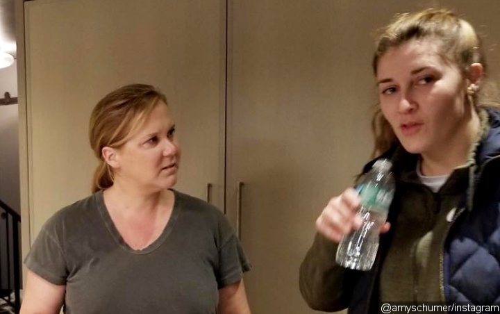 Amy Schumer Haunted by 'Horrifying' Childbirth Cake From Sister-in-Law