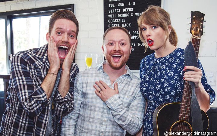 Watch: Taylor Swift Shows Up at Fans' Engagement Party for Surprise Serenade