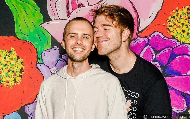 YouTube Star Shane Dawson Announces Engagement to Boyfriend With PDA-Packed Photos