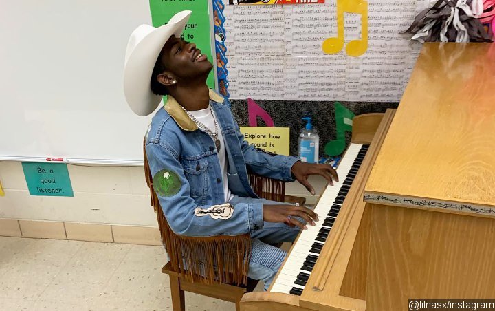Lil Nas X Excites Ohio Elementary School Students With Surprise Performance
