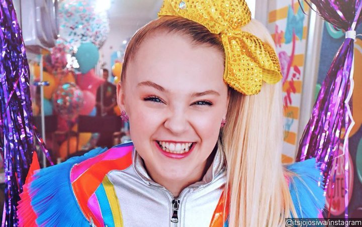 JoJo Siwa's Makeup Kit No Longer Available for Sale After FDA Unsafe Finding