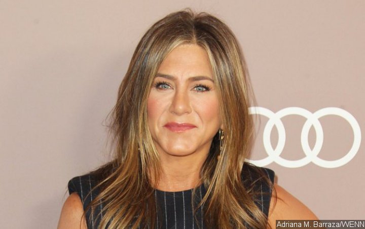 Jennifer Aniston Offers to Fix Instagram After Causing Glitch With ...