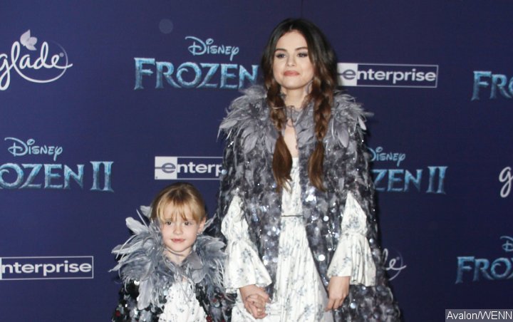 Selena Gomez and Her Little Sister Wear Matching Dresses at 'Frozen 2' Premiere