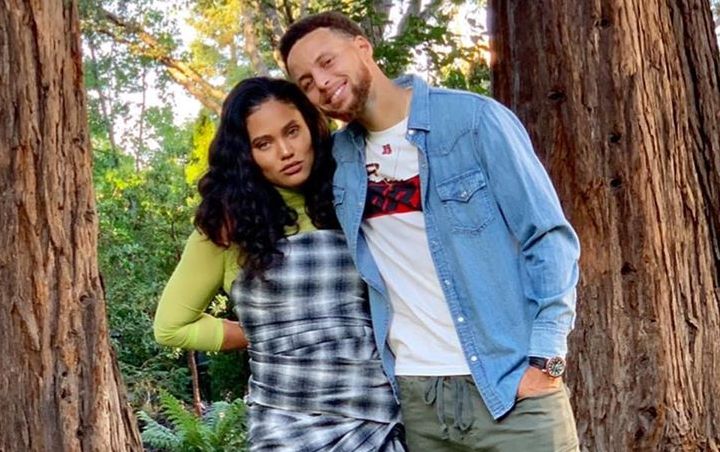 Stephen Curry Responds to Wife's 'Eggplant' Jokes Following Alleged Nude Pics