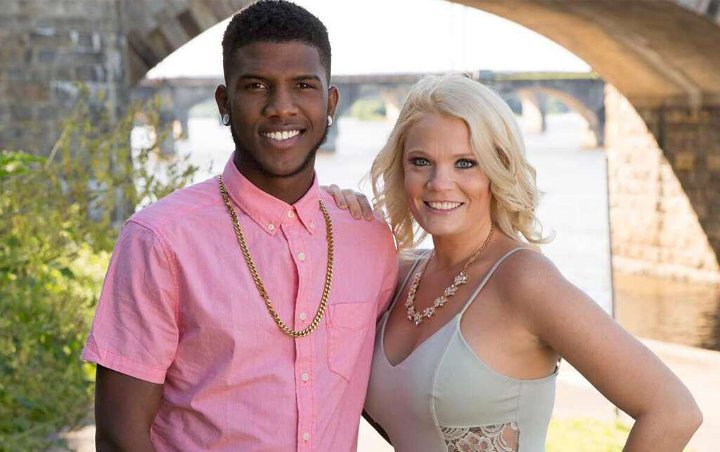 '90 Day Fiance' Star Ashley Martson Sparks Concern After Declaring Love for Jay Smith in Crying Pic