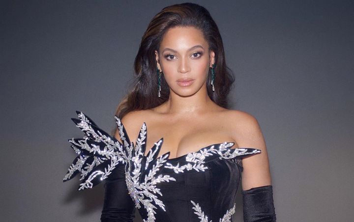 Beyonce Sparks James Bond Soundtrack Rumors After Posting This Pic
