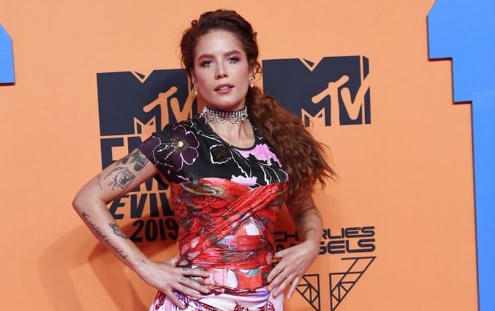 Halsey Says Shes Just Joking After Blasted For Calling For The Collapse Of One Wtc 1006