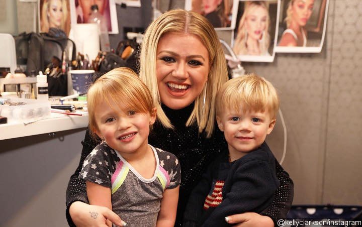 Kelly Clarkson Unveils the Real Cause Behind Son's Speech Problem